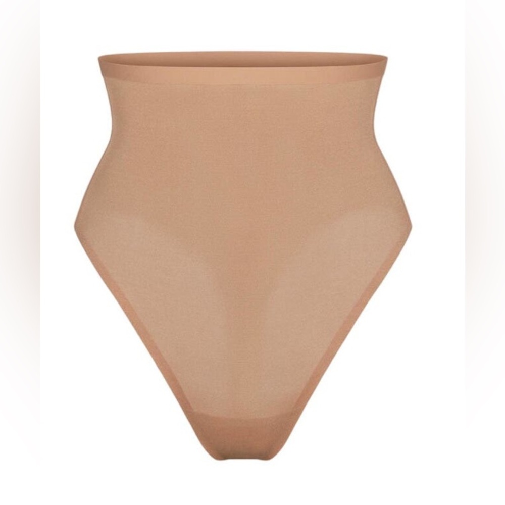 NWT SKIMS Sheer Sculpt High Waisted Thong Sienna Size S